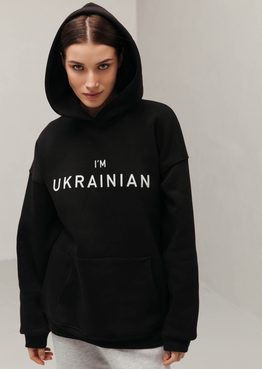Women's black color three-thread insulated hoodie with a print "I'm Ukrainian"